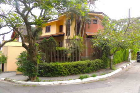 Sobrado à venda com 3 suítes em Jardim Marajoara, São Paulo, SP