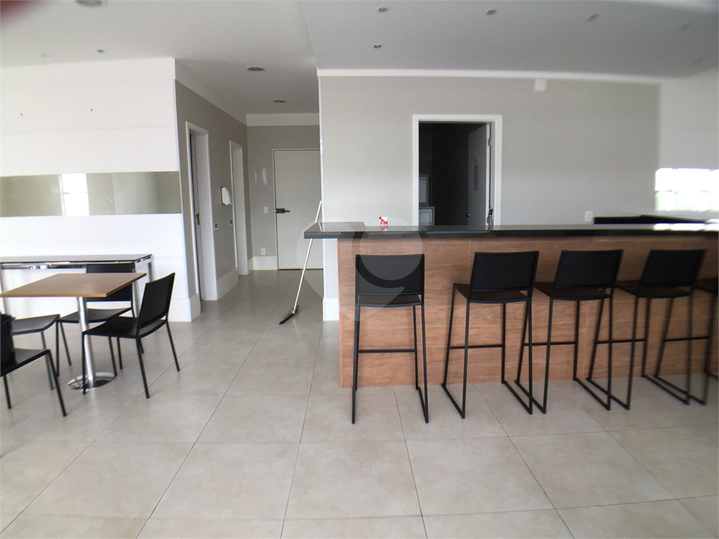 Apartamento à venda com 3 quartos, sendo 1 suíte, em Barra Funda, São Paulo, SP