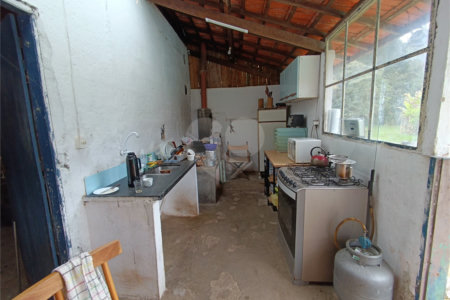 Chácara à venda com 3 quartos, sendo 1 suíte, em Dos Mendes, São Roque, SP