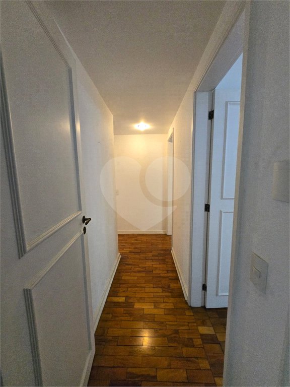 Apartamento à venda com 3 quartos, sendo 1 suíte, em Indianópolis, São Paulo, SP
