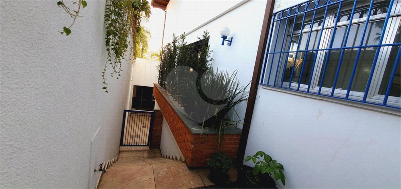 Casa à venda com 5 suítes em Jardim Leonor, São Paulo, SP
