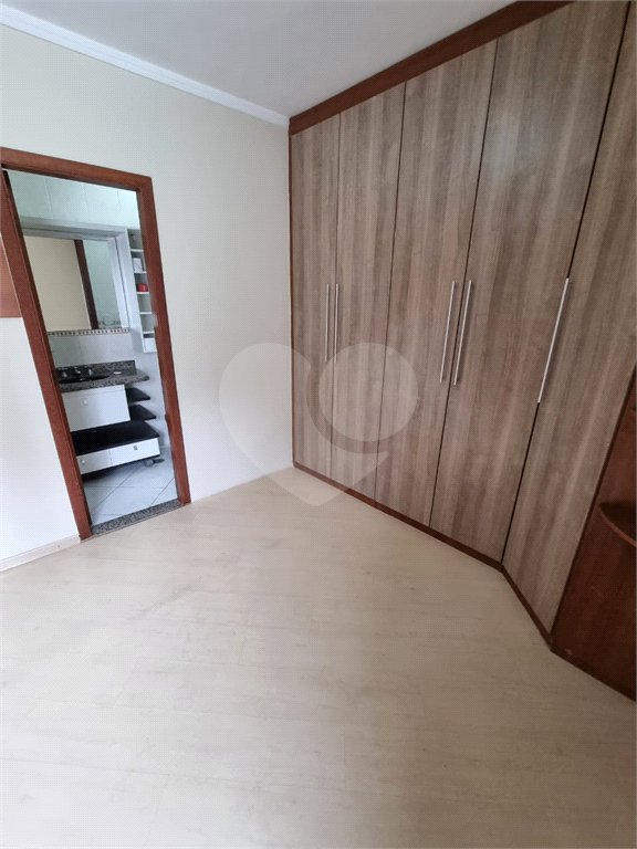 Casa à venda ou para alugar com 3 quartos, sendo 1 suíte,  em Bosque da Saúde, São Paulo, SP