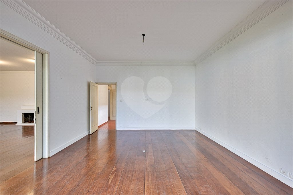 Casa à venda com 3 quartos, sendo 1 suíte, em Brooklin, São Paulo, SP
