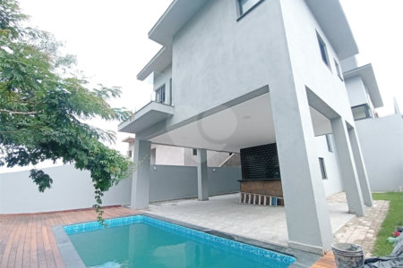 Casa à venda com 3 suítes no condomínio Reserva dos Jatobás, Louveira - SP