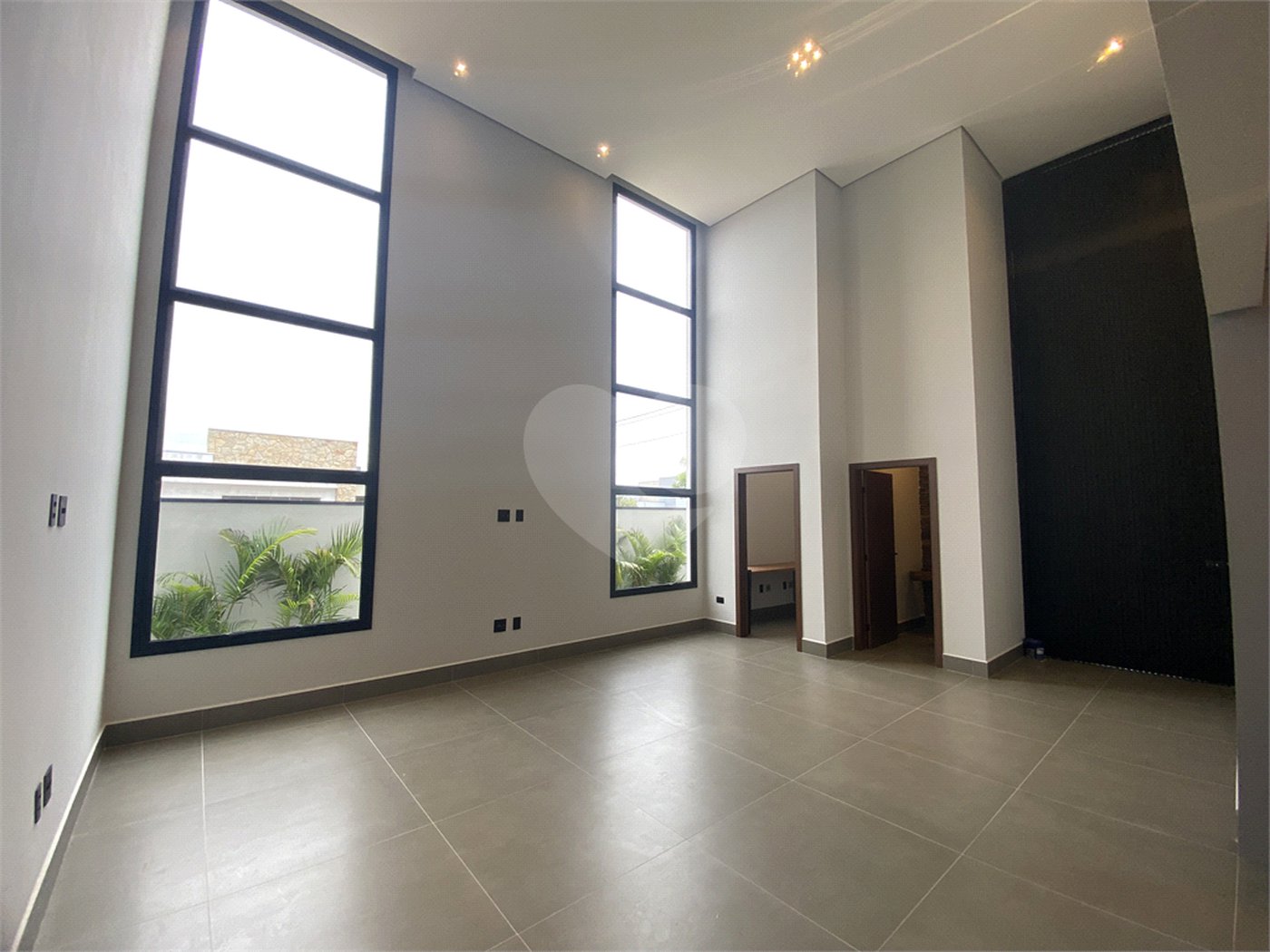 Casa à venda com 3 suítes no condomínio Portal dos Bandeirantes, Salto - SP