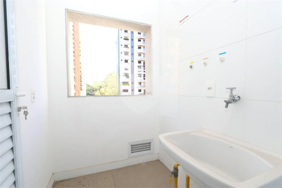 Apartamento à venda com 2 quartos em Morumbi, São Paulo, SP