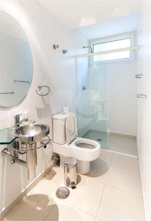 Casa à venda com 6 suítes no condomínio Vitória Régia, São Paulo - SP