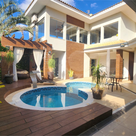 Casa à venda com 3 suítes no condomínio Vivendas do Lago, Sorocaba - SP