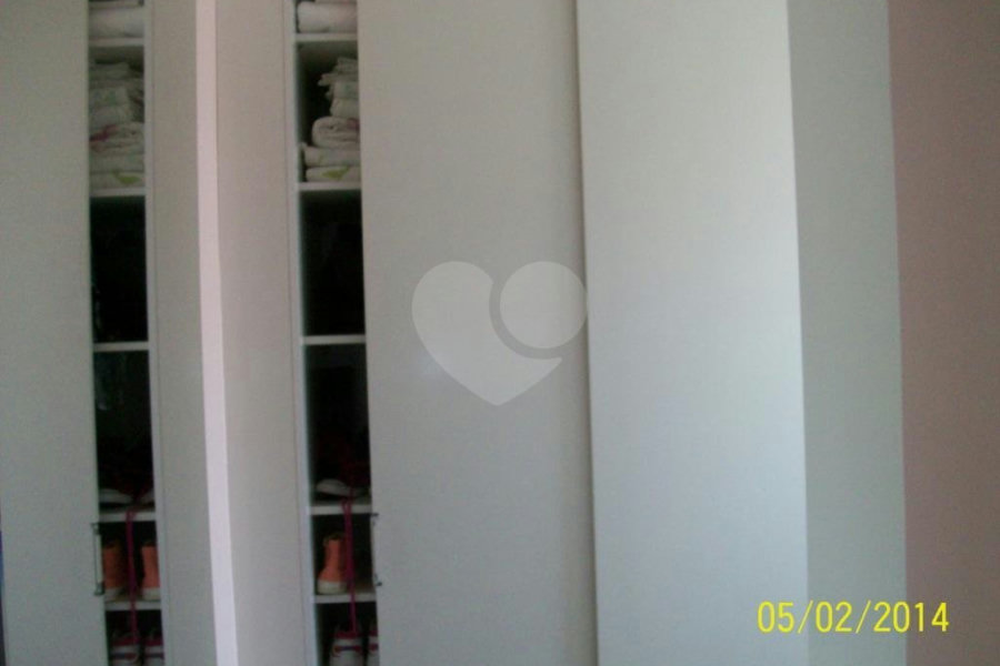 Casa em condomínio à venda com 4 suítes em Horto, São Paulo, SP