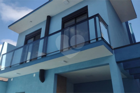 Sobrado à venda com 3 quartos, sendo 1 suíte, em Villa Di Cesar, Mogi das Cruzes, SP