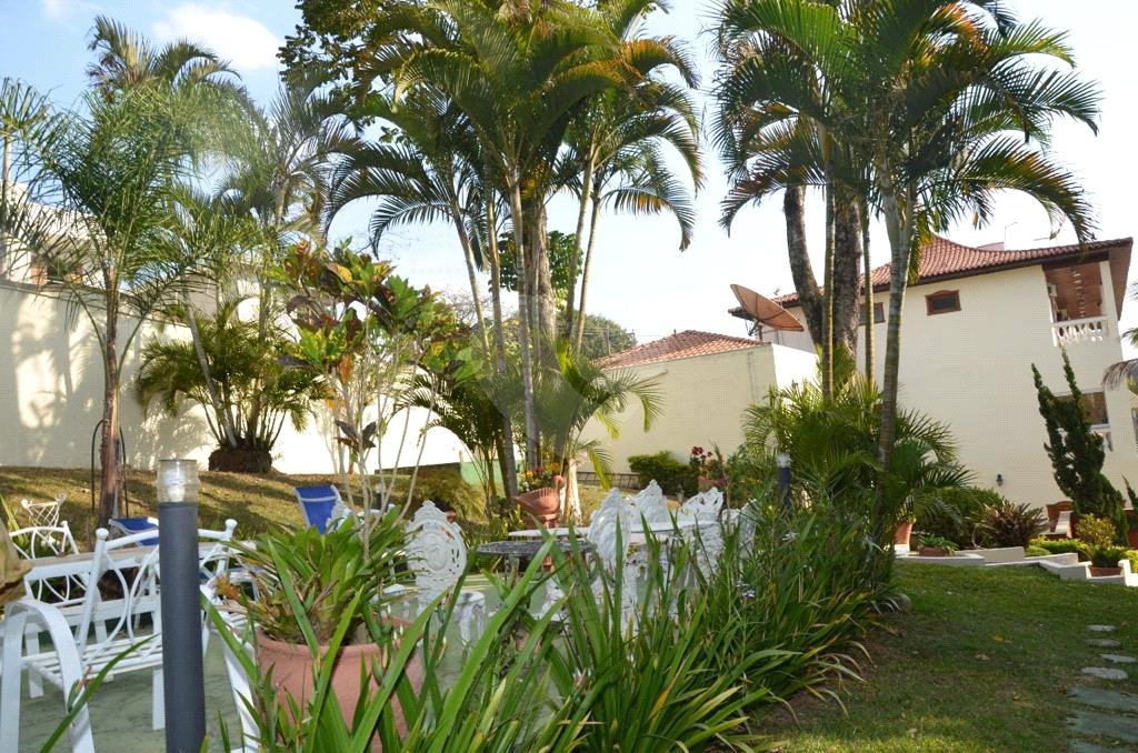 Casa à venda com 8 quartos, sendo 5 suítes, em Serra da Cantareira, Mairiporã, SP