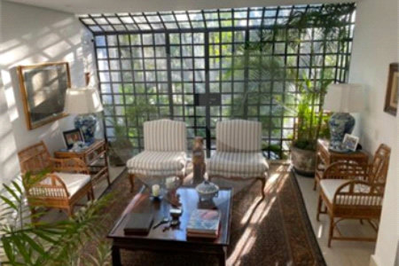 Casa Térrea à venda ou para alugar com 4 quartos, sendo 2 suítes,  em Jardim Guedala, São Paulo, SP