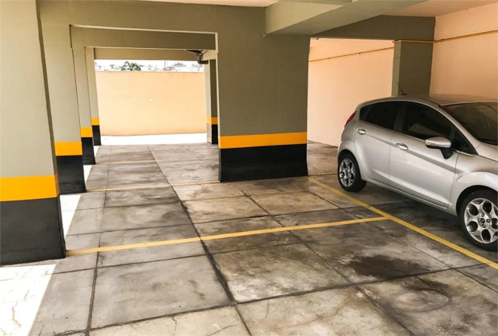 Apartamento à venda com 2 quartos em Jardim Ivana, São Paulo, SP