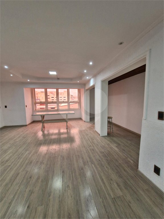 Casa à venda ou para alugar com 5 quartos, sendo 4 suítes,  em Santa Rosa, Vinhedo, SP