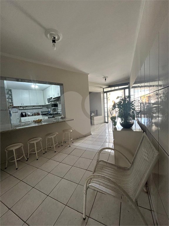 Sobrado à venda com 3 quartos, sendo 1 suíte, em Jardim Jussara, São Paulo, SP