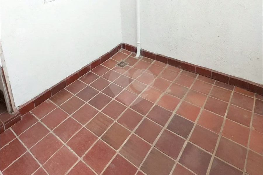 Sobrado à venda com 3 quartos, sendo 2 suítes, em Vila Paulicéia, São Paulo, SP