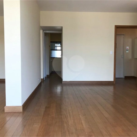 Apartamento à venda ou para alugar com 3 quartos, sendo 1 suíte, em Itaim Bibi, São Paulo, SP