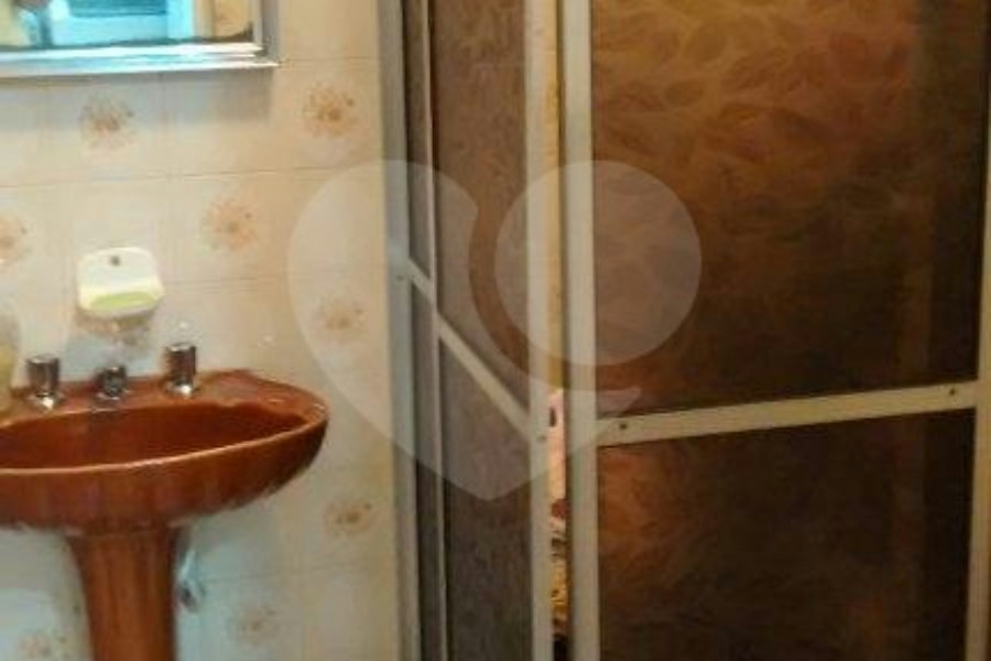 Casa à venda com 3 quartos, sendo 1 suíte, no condomínio Travessa Soldado Oscar Ribeiro Sampaio,8, São Paulo - SP
