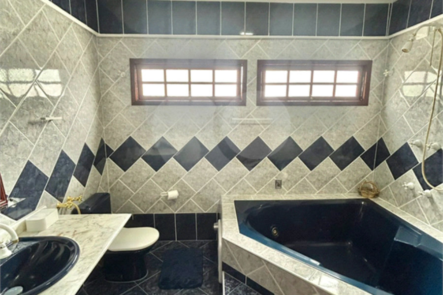 Sobrado à venda com 3 quartos, sendo 1 suíte, em Parada Inglesa, São Paulo, SP