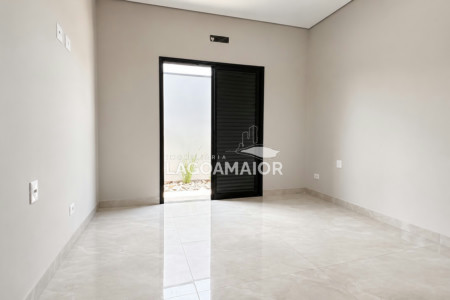 Casa à venda com 3 quartos no condomínio Residencial Costa Leste, Três Lagoas - MS