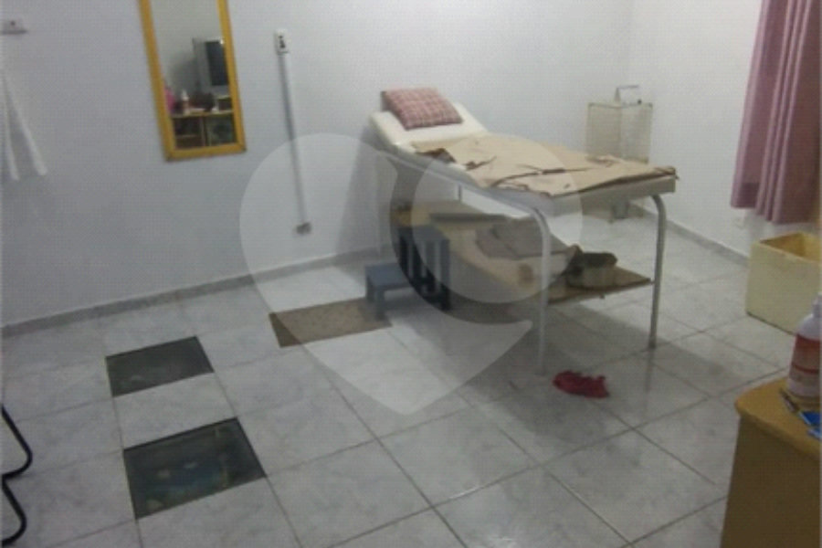 Casa à venda com 6 quartos, sendo 4 suítes, em Santana, São Paulo, SP