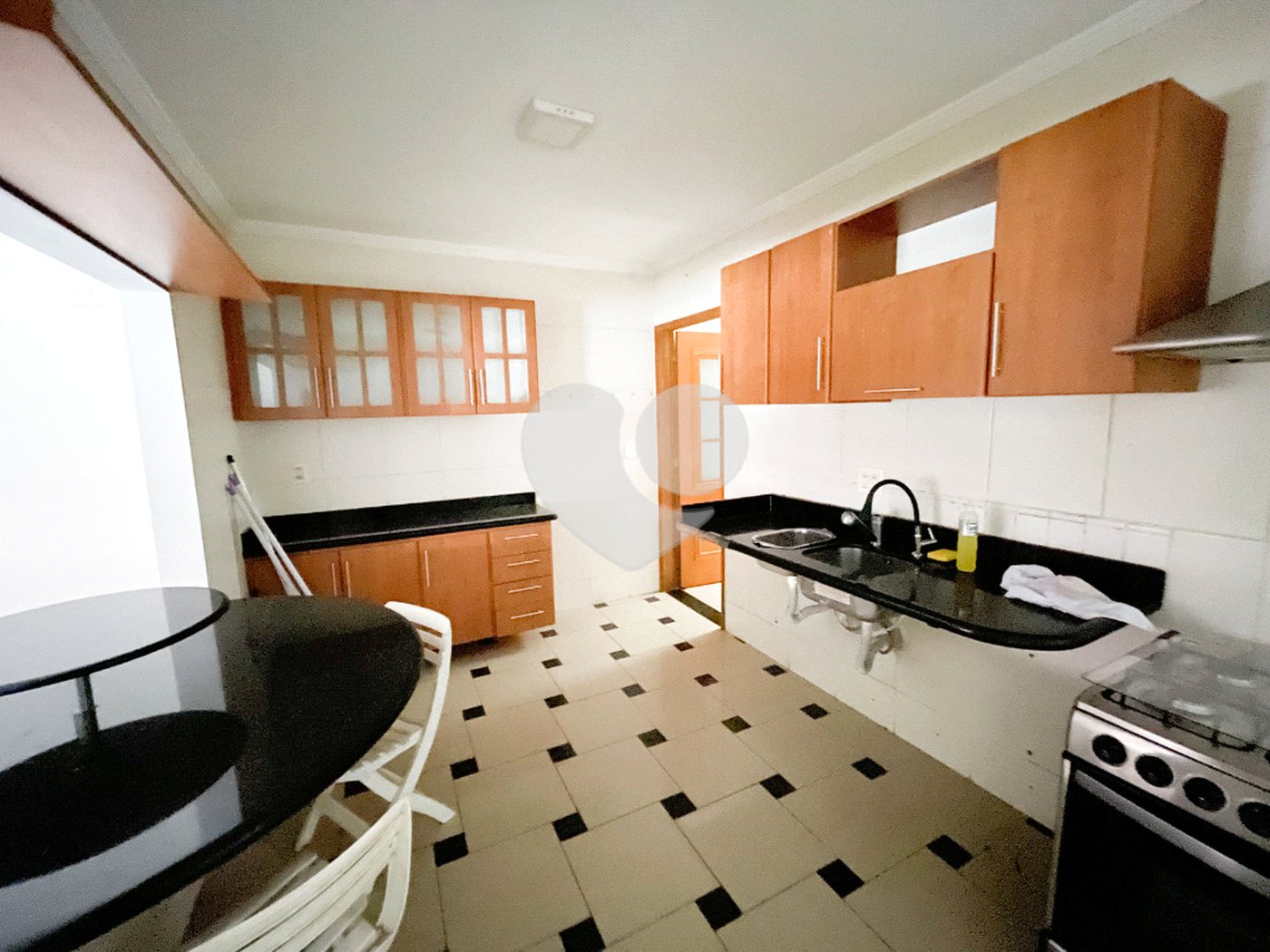 Casa à venda com 2 quartos, sendo 1 suíte, no condomínio Residencial Dona Lilla, Itu - SP