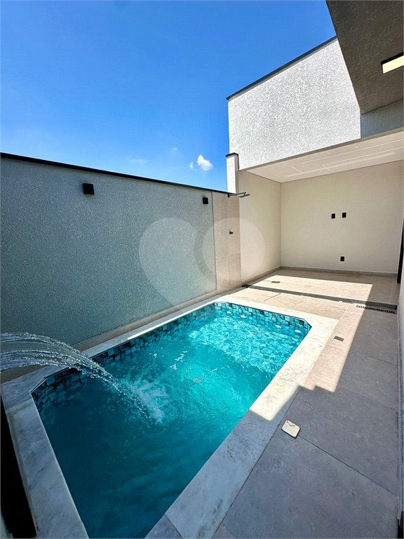 Casa à venda com 3 quartos, sendo 1 suíte, no condomínio Horto Florestal Villagio, Sorocaba - SP