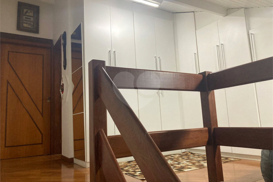 Casa à venda com 3 quartos, sendo 1 suíte, no condomínio Barbará II, São Paulo - SP