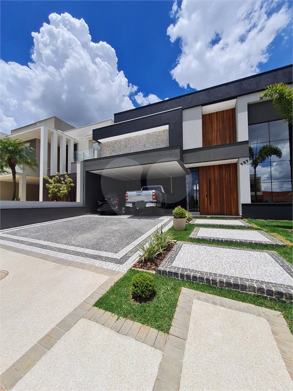 Casa à venda com 3 suítes no condomínio Residencial Duas Marias, Indaiatuba - SP