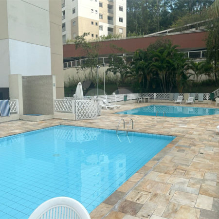Apartamento à venda com 3 quartos, sendo 1 suíte,  em Vila Andrade, São Paulo, SP