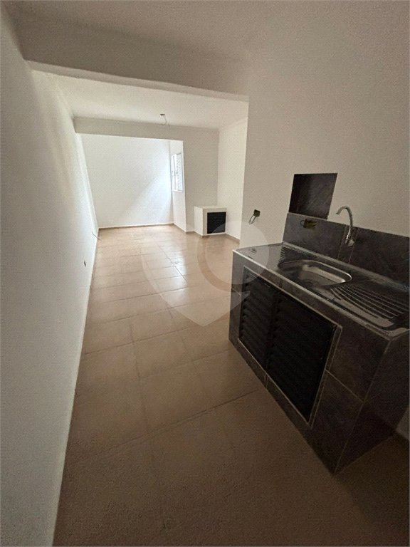 Kitnet para alugar com 1 quarto em Ferreira, São Paulo, SP