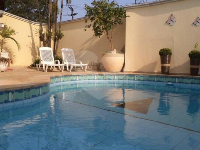 Casa à venda com 3 quartos, sendo 1 suíte,  no condomínio City Campo Grande, São Paulo - SP