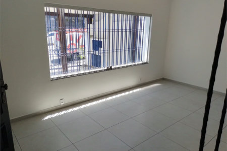 Casa à venda com 3 quartos, sendo 1 suíte, em Vila Cordeiro, São Paulo, SP