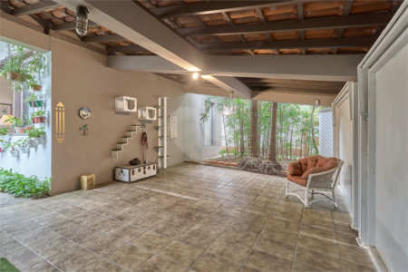 Casa à venda com 4 suítes em Granja Julieta, São Paulo, SP
