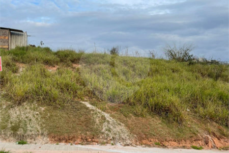 Terreno à venda com 1 suíte em Marambaia, Vinhedo, SP