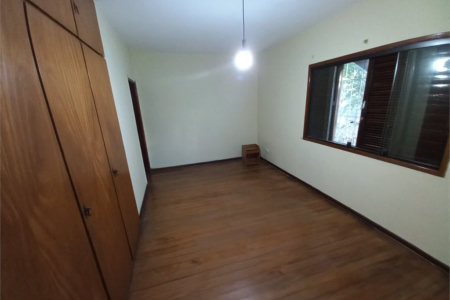 Casa à venda com 4 quartos, sendo 2 suítes, em Parque Esmeralda, São Paulo, SP