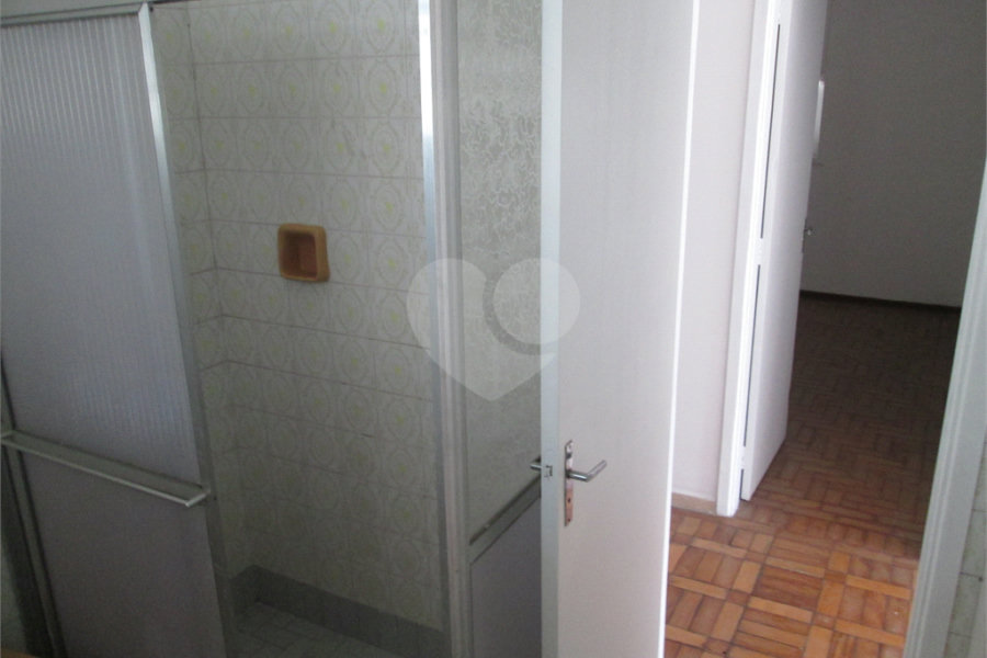 Sobrado à venda com 3 quartos em Horto, São Paulo, SP