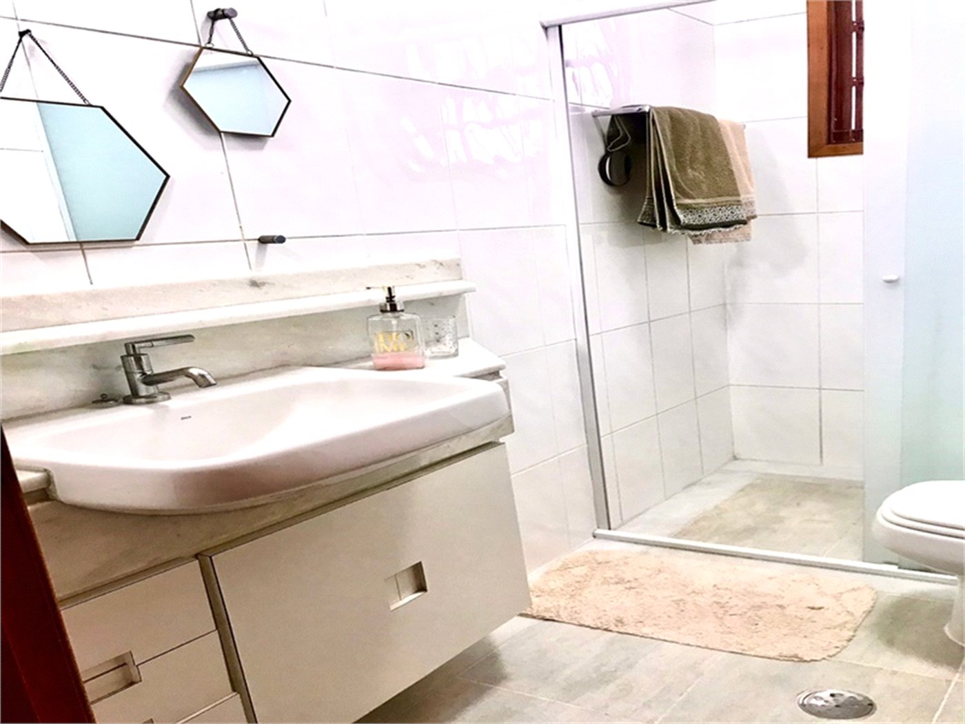 Sobrado à venda com 3 quartos, sendo 1 suíte, em Santa Teresinha, São Paulo, SP
