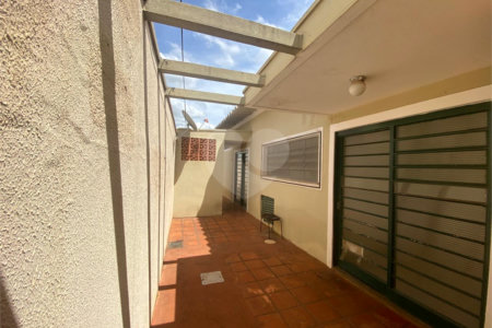 Casa à venda com 3 quartos em Jardim do Carmo, Araraquara, SP