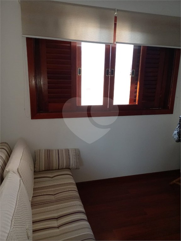 Casa à venda com 4 quartos, sendo 1 suíte, no condomínio Vale do Itamaracá, Valinhos - SP