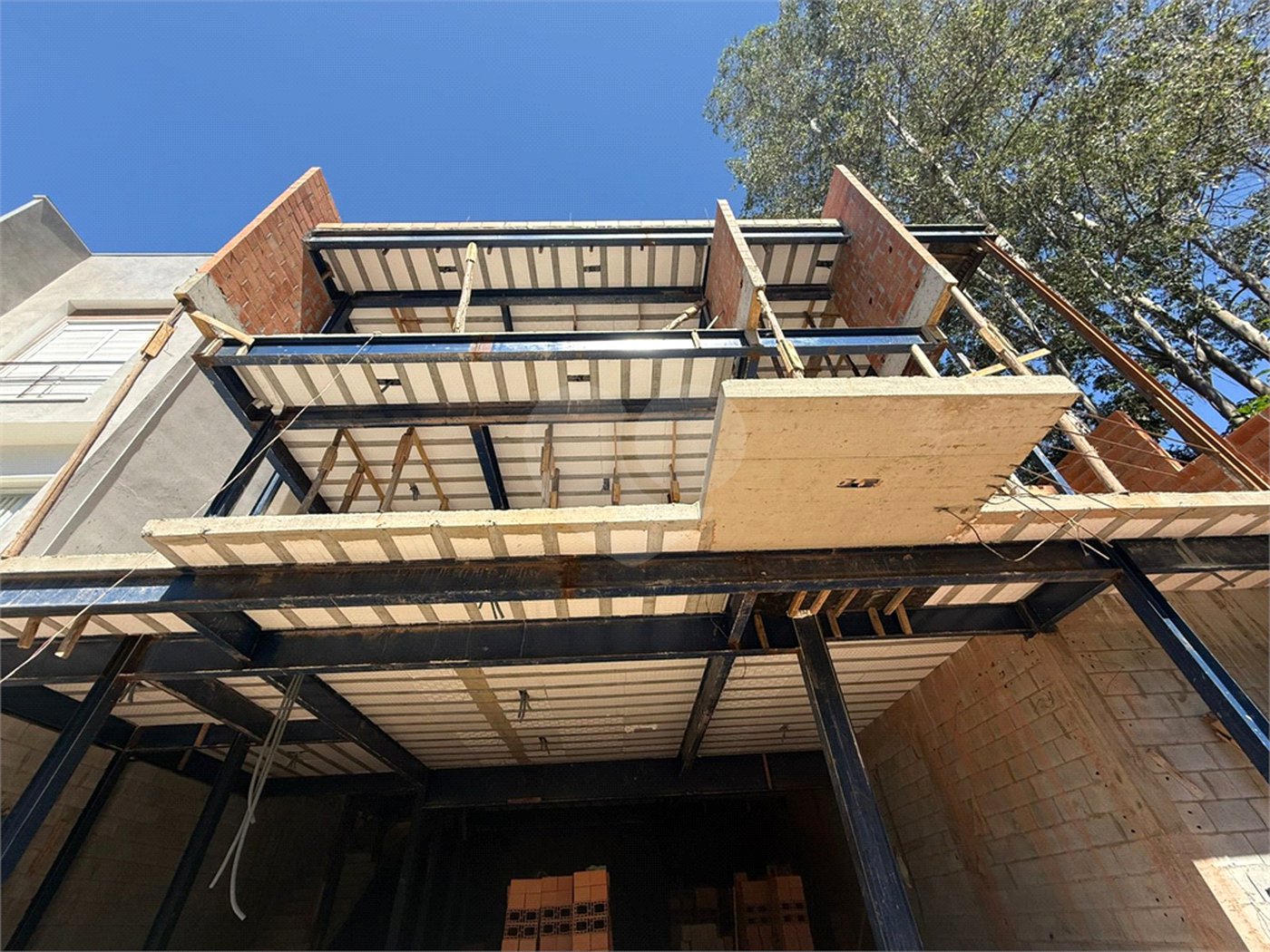 Casa à venda com 4 suítes no condomínio Reserva Cantareira, São Paulo - SP