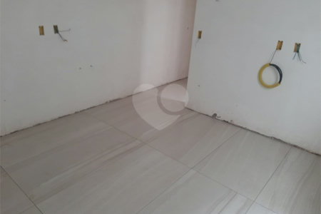 Casa à venda com 2 quartos, sendo 1 suíte, em Bosque dos Eucaliptos, São José dos Campos, SP