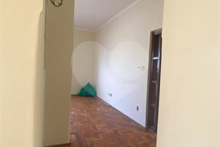 Casa à venda com 3 quartos, sendo 1 suíte, no Centro, Araraquara, SP