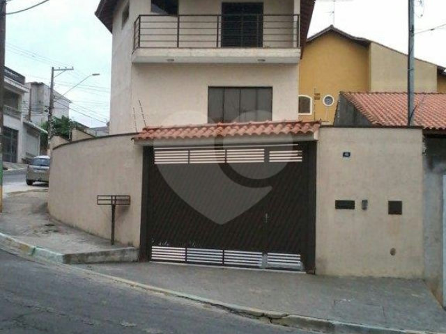 Casa à venda com 2 quartos, sendo 1 suíte,  em Jardim City, Guarulhos, SP
