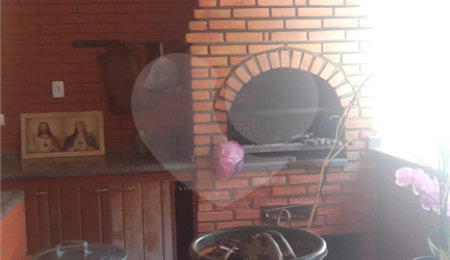 Casa à venda com 5 quartos, sendo 2 suítes,  em Jardim Santa Clara, Guarulhos, SP