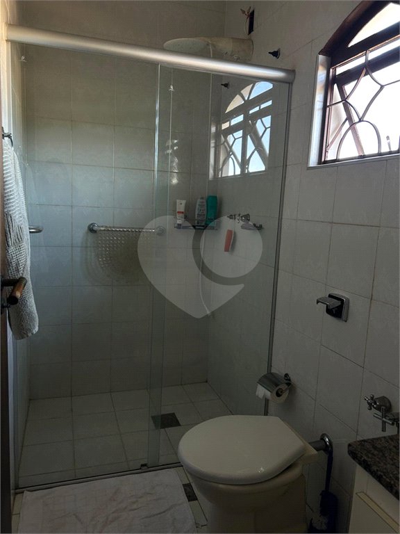 Sobrado à venda com 4 quartos, sendo 2 suítes,  em Parque Nova Suíça, Valinhos, SP