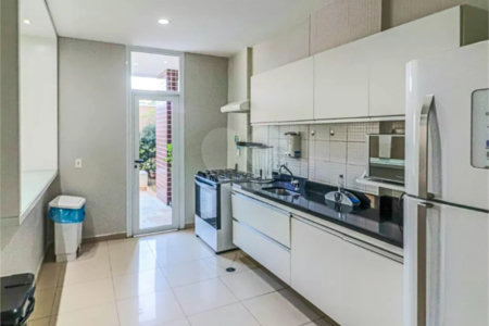 Apartamento à venda com 3 quartos, sendo 1 suíte, em Vila Polopoli, São Paulo, SP