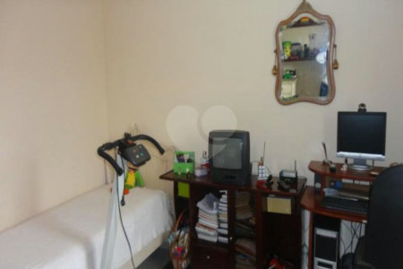 Casa à venda com 3 quartos, sendo 1 suíte, em Jardim Esmeralda, São Paulo, SP