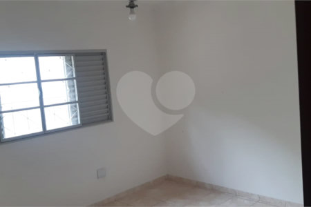 Casa à venda com 4 quartos, sendo 2 suítes, em Cidade Jardim, Araraquara, SP