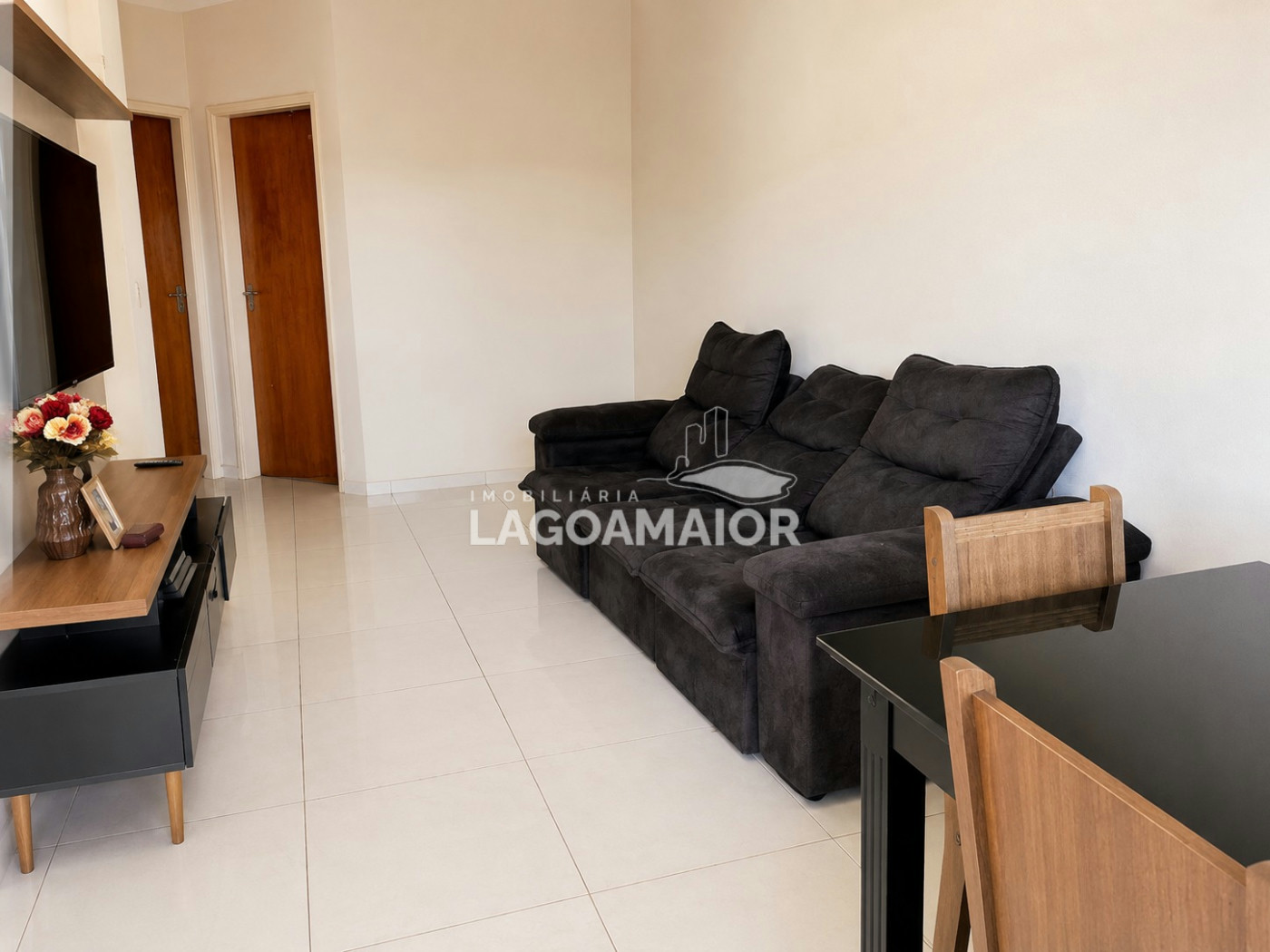 Casa à venda com 2 quartos em Parque Das Mangueiras, Três Lagoas, MS